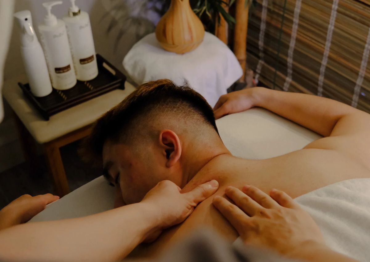 Cần lưu ý điều gì nếu lần đầu đi massage từ A tới Z khu vực phường Đống Đa?