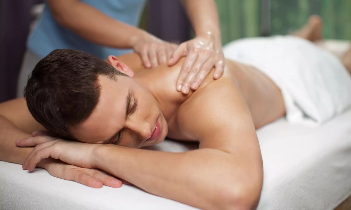 Lợi ích của liệu pháp massage bấm huyệt