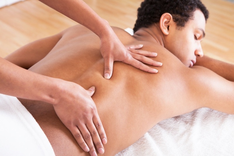 Massage bấm huyệt giá bao nhiêu?