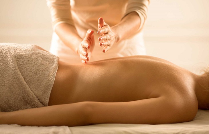 Công dụng của massage trị liệu đối với sức khỏe con người