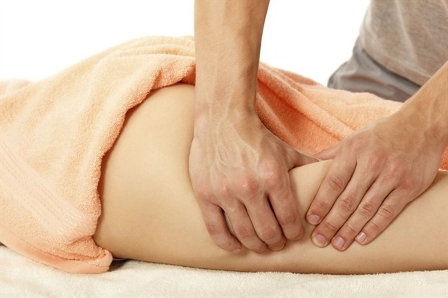 Kỹ thuật vuốt dẫn truyền từ đùi trong đến vùng hạ bộ