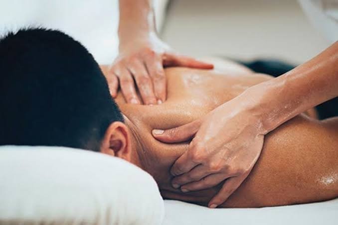 OASIS MASSAGE (MASSAGE NURU)