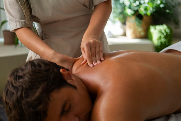 Quy trình phục vụ trọn gói từ A đến Z tại Massage Titan