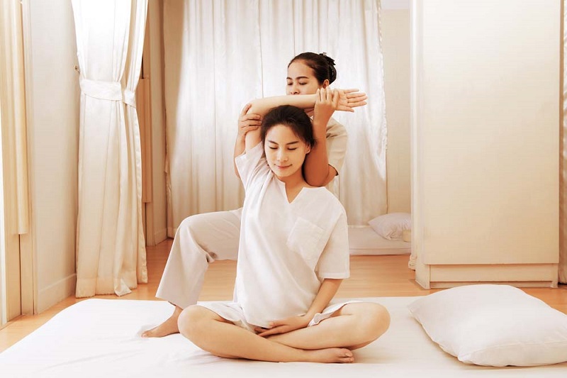 Ai không nên đi massage Thái?